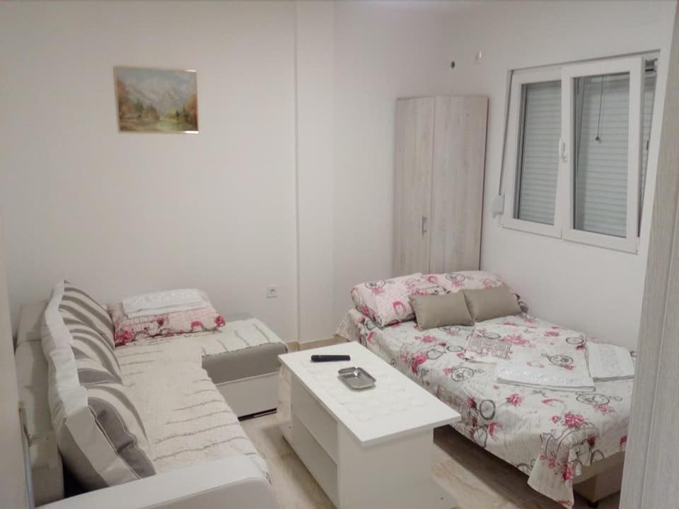 Apartmani M&V Sutomore Exterior photo